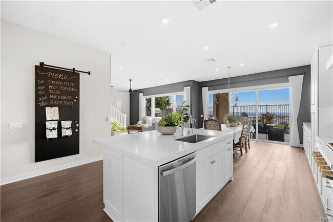 Photo - 545 Serrano Summit Dr