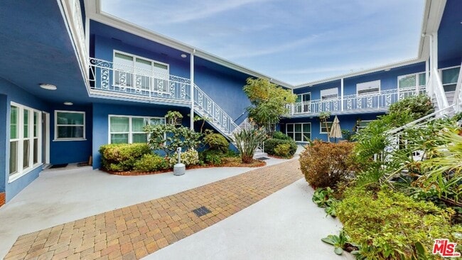 Photo - 11284 Montana Ave Unit 6