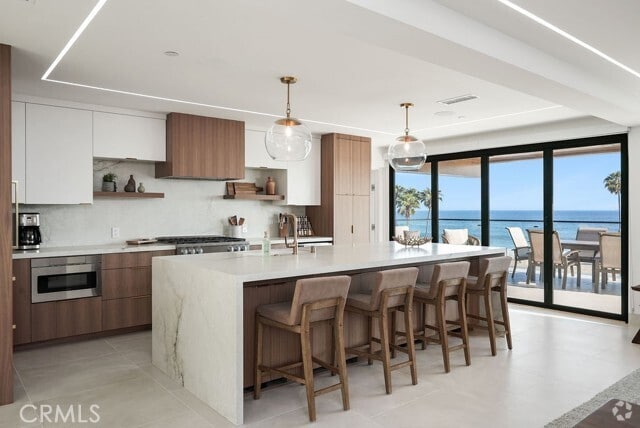 Building Photo - 3047 Ocean Blvd Rental