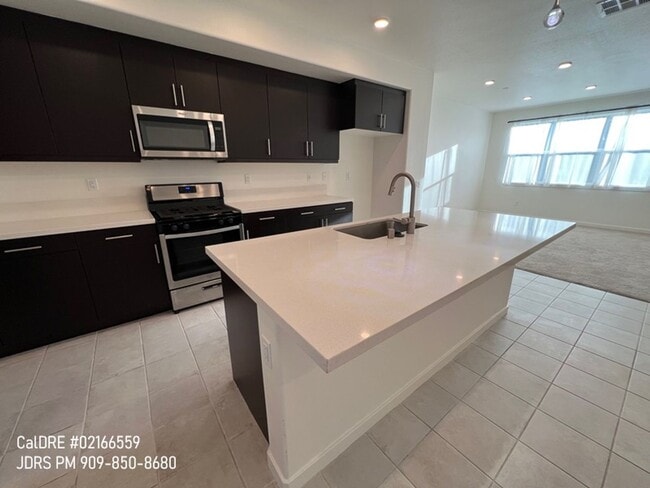 Photo - Rancho Cucamonga 4 Bedroom Condo