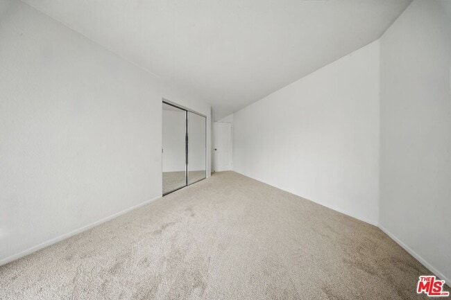 Photo - 5744 Oak Bend Ln Unit 306