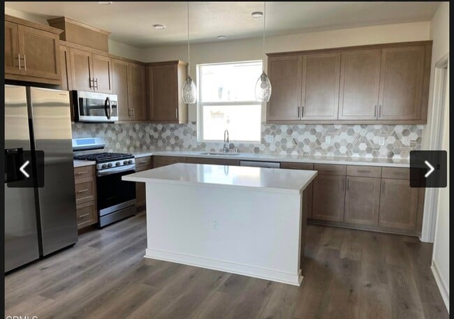 Photo - 633 Winchester Dr