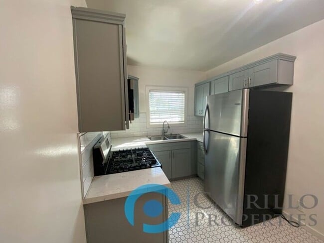 Photo - 3005 1/2 30th Street