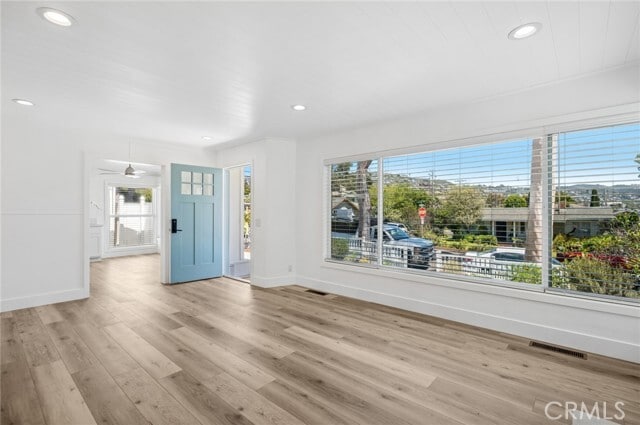 Photo - 394 Aster St