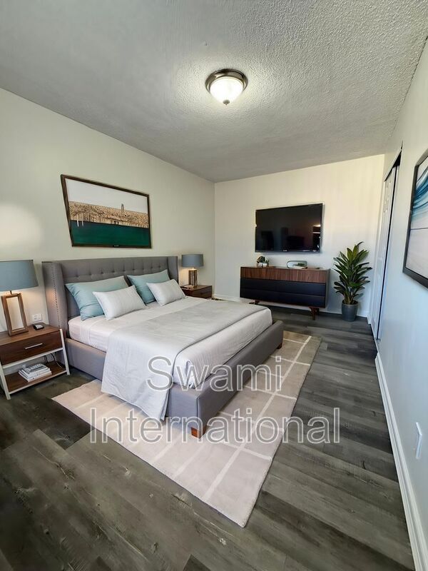 Photo - 13612-24 1/2 Doty Avenue