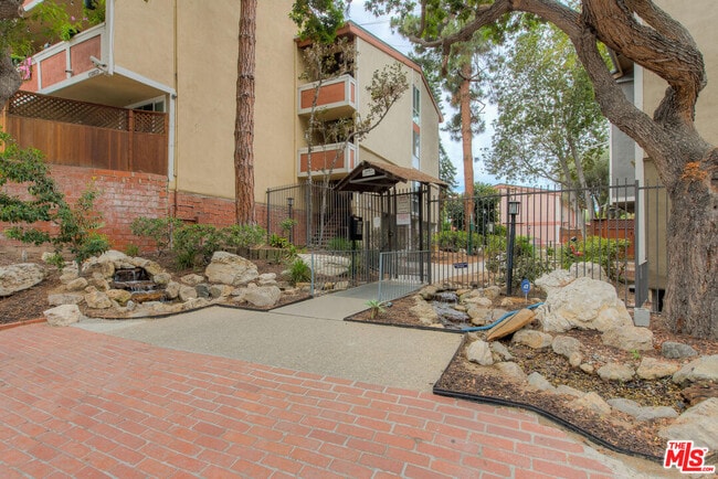Photo - 6505 Green Valley Cir Unit 301