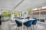 Easy entertaining and flow - 718 Marine St House