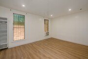Photo - 1325 N Orange Dr Unit 1325