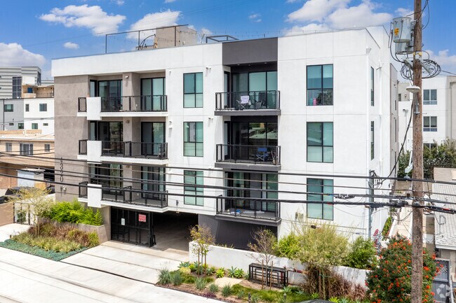 Building Photo - 4320 Inglewood