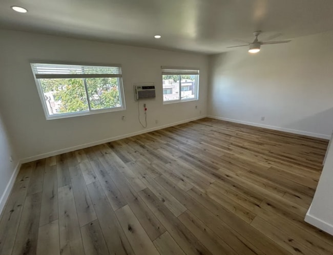 Photo - 10237 Tujunga Canyon Blvd