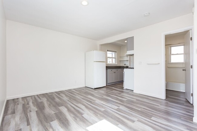 Photo - 4520 Marlborough Dr Unit 4520 1/2 Marlborough Dr