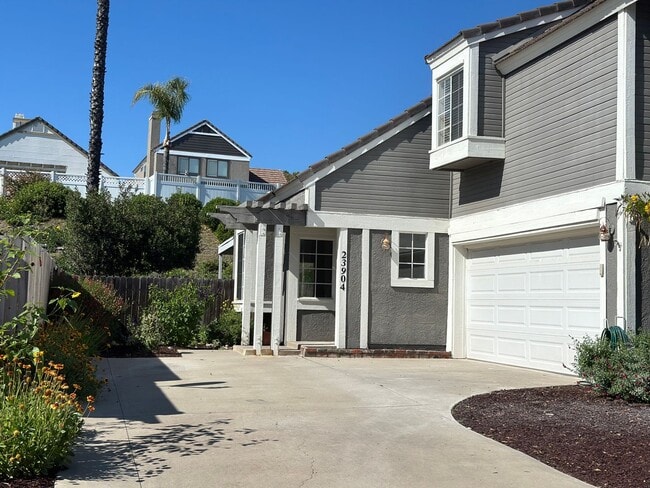 Beautifully Renovated Craftsman 4 Bed/2.5... - Beautifully Renovated Craftsman  4 Bed/2.5... House