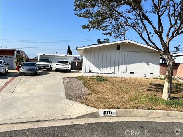 Building Photo - 16117 Hollis St Rental