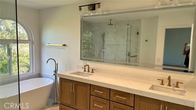 Photo - 29626 Michelis St