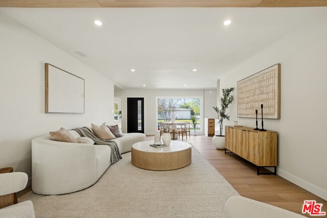 Building Photo - 7358 Paso Robles Ave