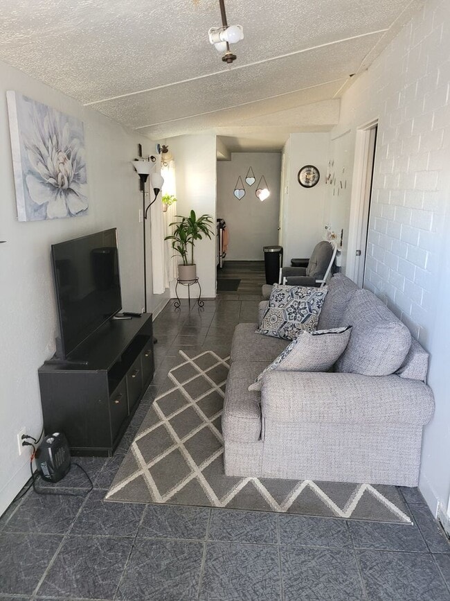 Building Photo - 66239 Estrella Ave Unit 2