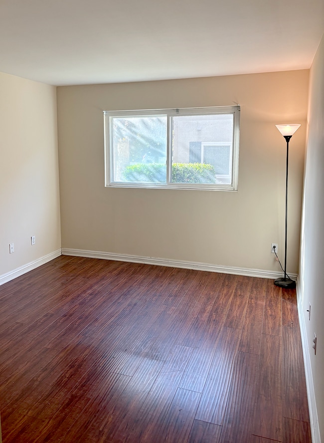 Photo - 550 Graves Ave Unit 21