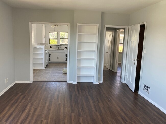 Photo - 522 N Normandie Ave