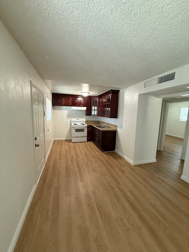 Photo - 2764 Conejo Dr Unit D