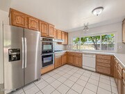 Photo - 2561 Heywood St