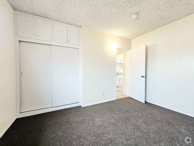 Building Photo - Spacious 1-Bedroom Home with Large Yard!!!
