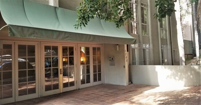 Photo - Luxurious 2 Bedroom, 2 Bath Condo in the Heart of Prime Hollywood