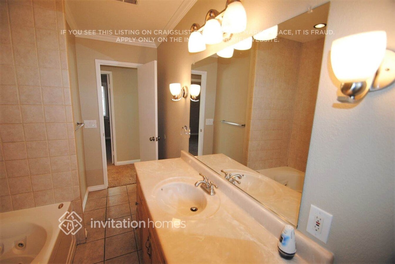 Photo - 731 Las Lomas Dr