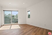 Photo - 257 S Park View St