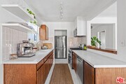 Photo - 668 Marr St
