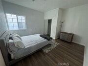 Photo - 533 E 36th St