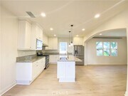 Photo - 111 Painted Trellis