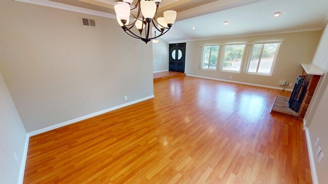 Photo - 2080 Channelford Rd