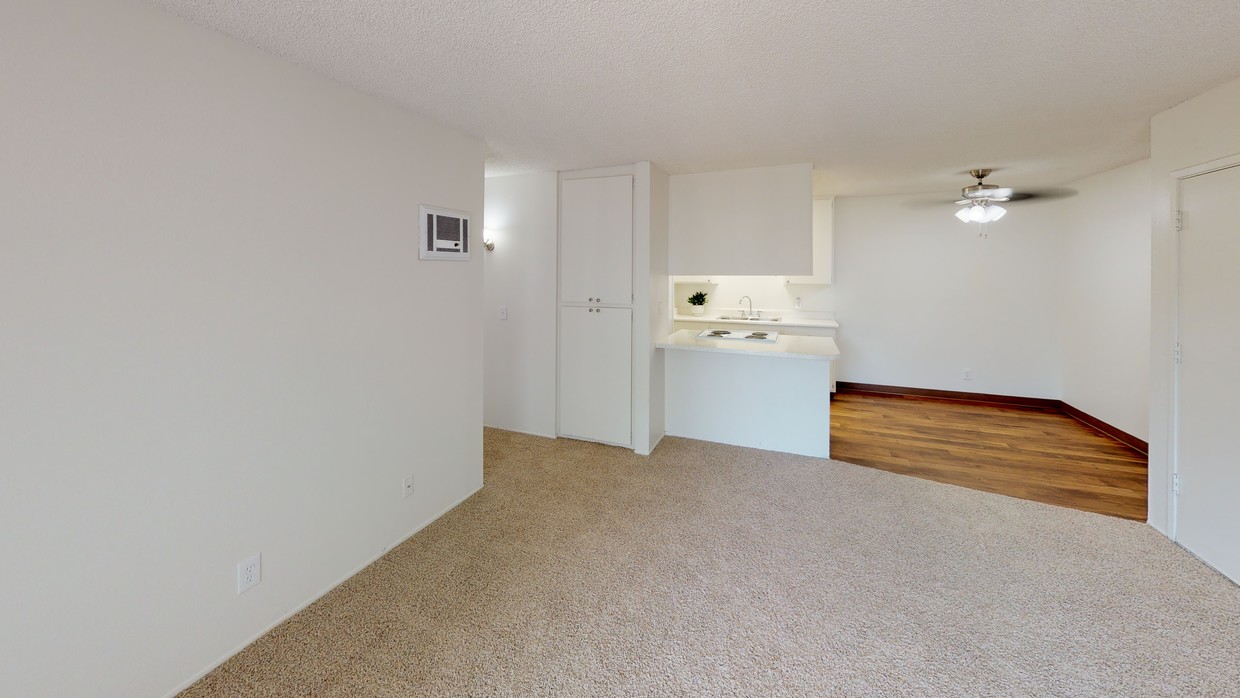 3D Tour - Parkwood Gardens Apartments