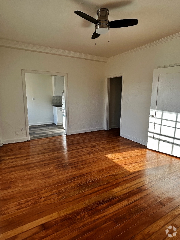 Building Photo - 1523 N McCadden Pl Unit 310 Rental