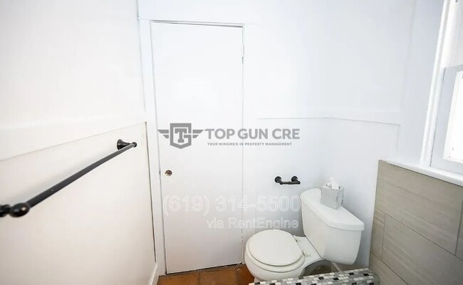 Photo - 3741-47 Bancroft St Unit 3747