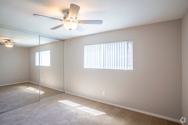 2 BR, 1 BA - 802 SF - Town Center Apartments