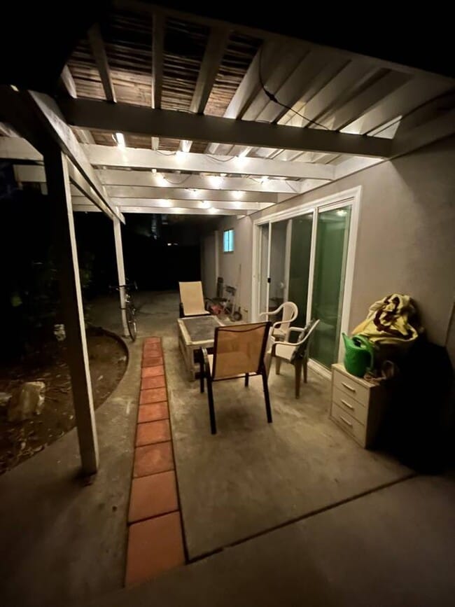 Photo - 1329 S Saltair Ave Apartments Unit 3