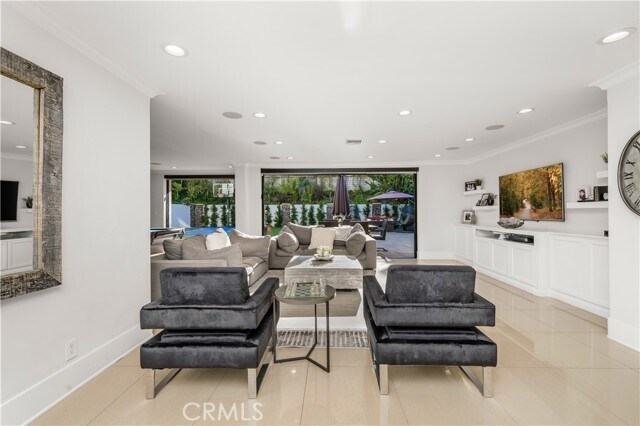 Photo - 3677 Eddingham Ave