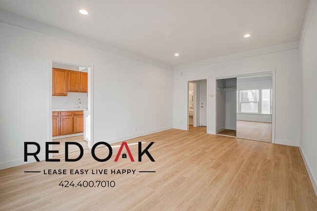 Photo - 1818 Whitley Ave Unit 205