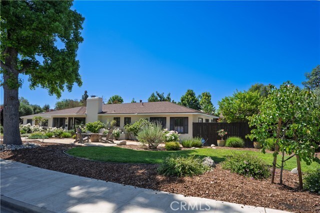 Photo - 668 W Twelfth St