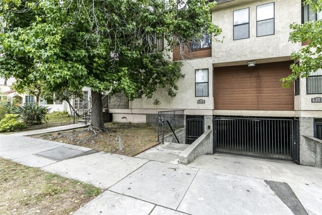 Photo - 914 E Elk Ave Unit 4