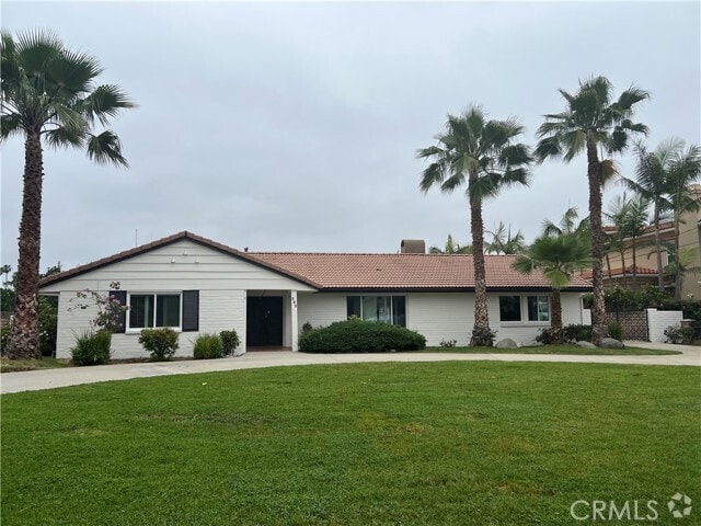 Building Photo - 323 W Palm Dr Rental