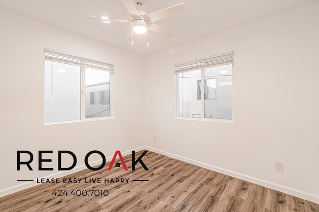 Photo - 649 W 92nd St Unit 649 3/4