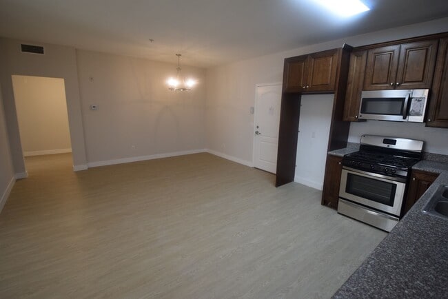 Photo - 7122 Amigo Ave Unit 204