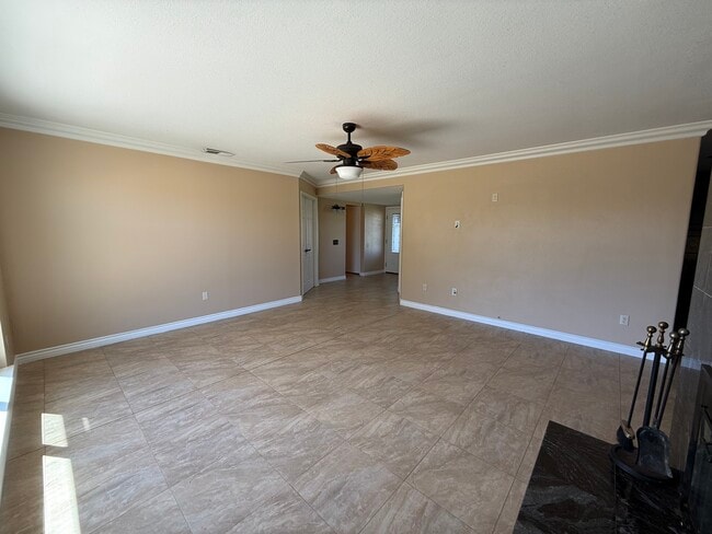 Photo - 2251 Indian Horse Dr