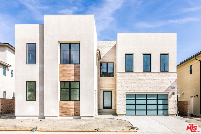 Photo - 11770 Hillsborough Ln