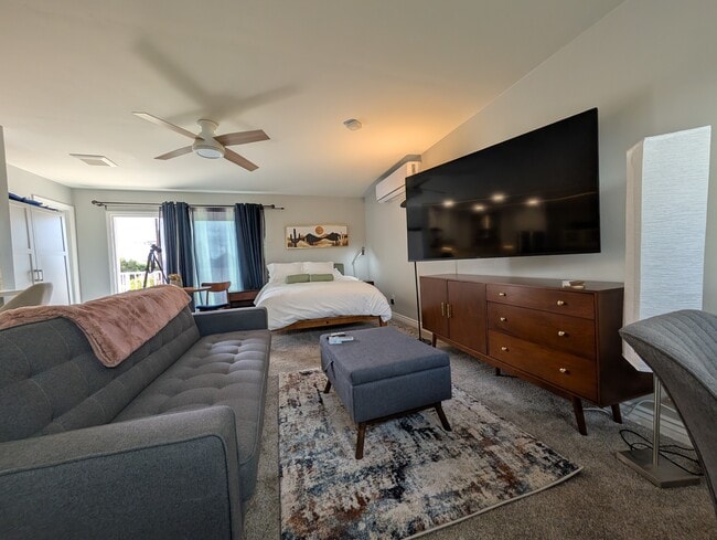 Photo - 8274 Beaver Lake Dr