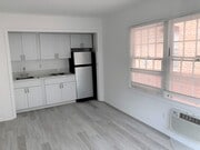 Photo - 615 S Cochran Ave