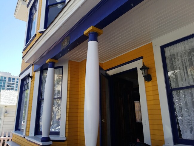 Photo - Victorian in Little Italy, 4 bed 4 bath, Large lot,