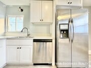 Photo - 2360 W Washington Blvd Unit 4